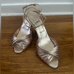 Christian Louboutin podium nude metallic Napa strappy heels Rose Gold 39.5